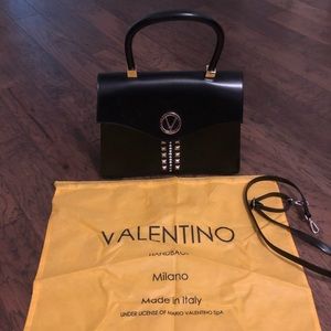 NEW AUTHENTIC VALENTINO HAND BAG